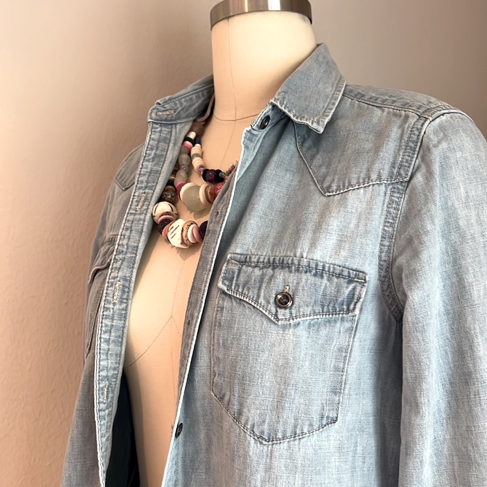 GAP Tunic Length Chambray Shirt | size SM